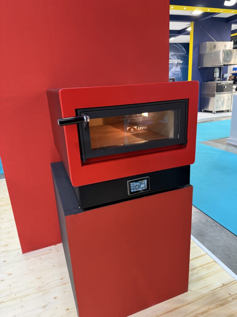 kleiner Elektroofen von Izzo Forni für 2 Pizzen in Rot