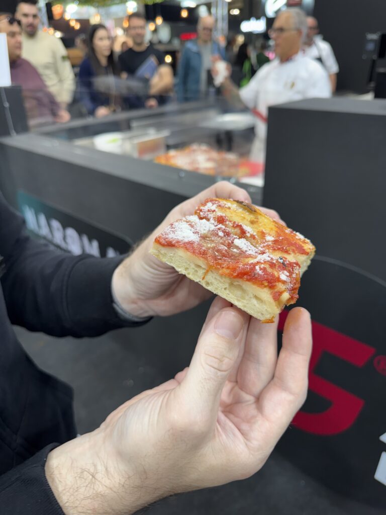 Tomaten Torte Pizza auf der Host 2025